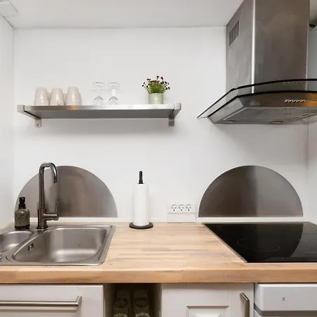 Moderne & Fuldt Udstyret M.plads Til 4 Apartment Hojbjerg